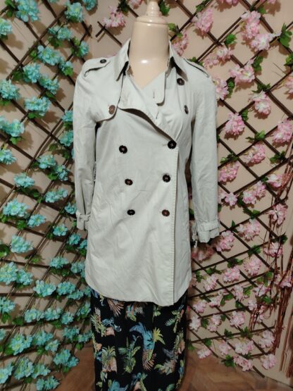 Gabardina color hueso