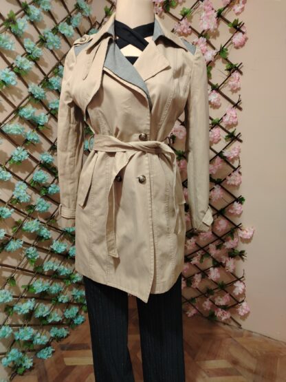 Gabardina color camel